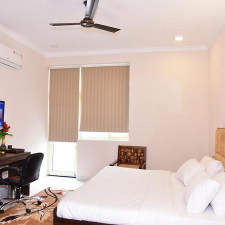 Arkaya Inn Gurgaon Exterior photo